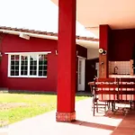 Guirigay Casa Con Piscina *